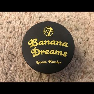 W7 | banana dreams loose powder